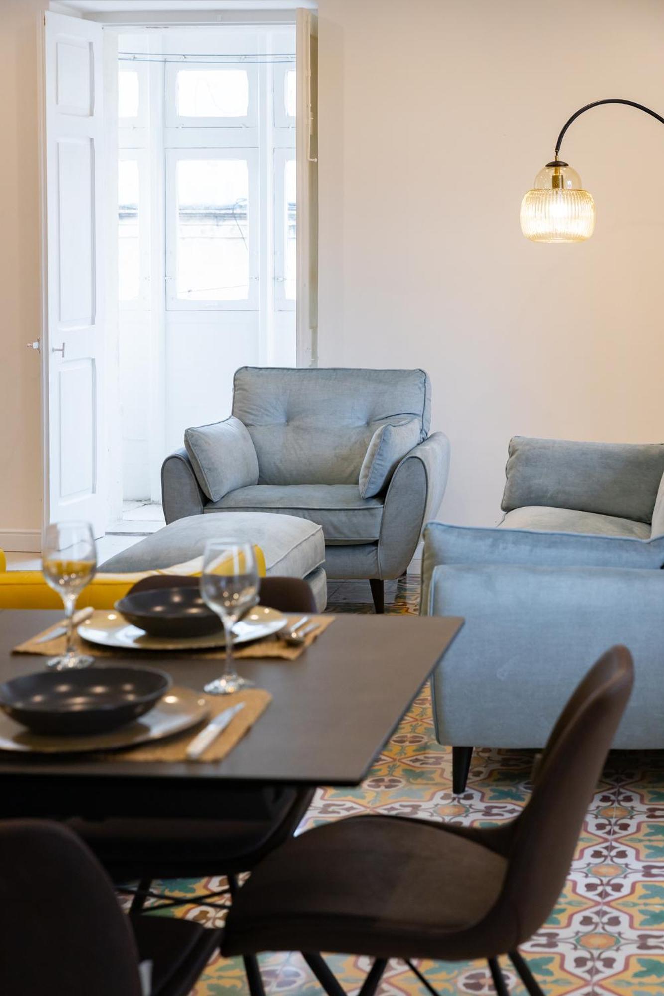 Florette Suite Designer Finish With Stunning Lounge Terrace By Arcobnb 弗洛里亚纳 外观 照片