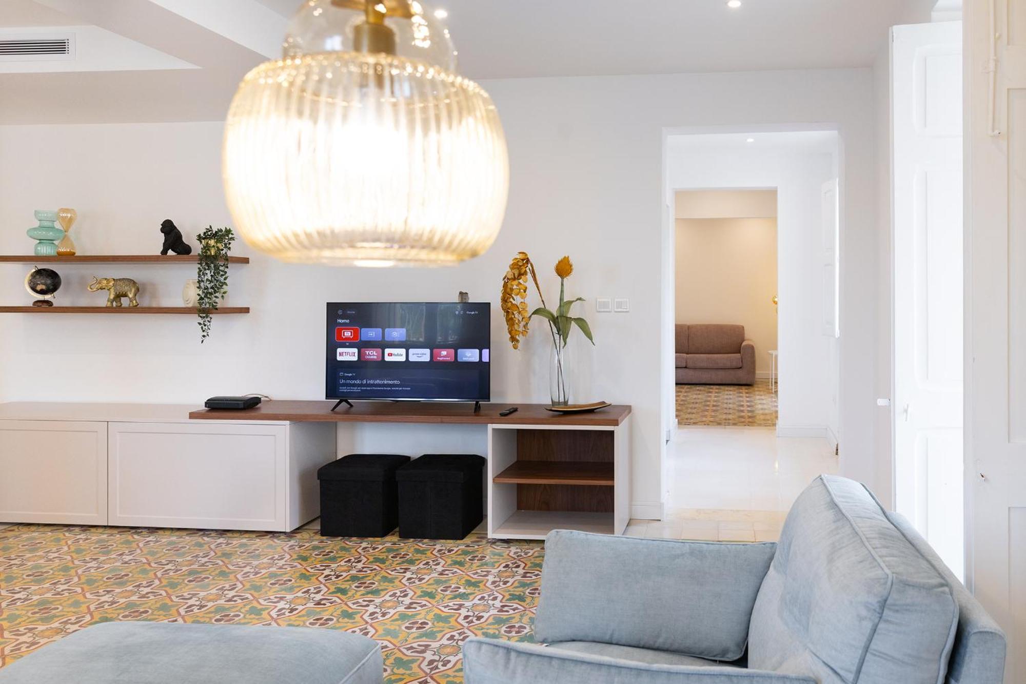 Florette Suite Designer Finish With Stunning Lounge Terrace By Arcobnb 弗洛里亚纳 外观 照片