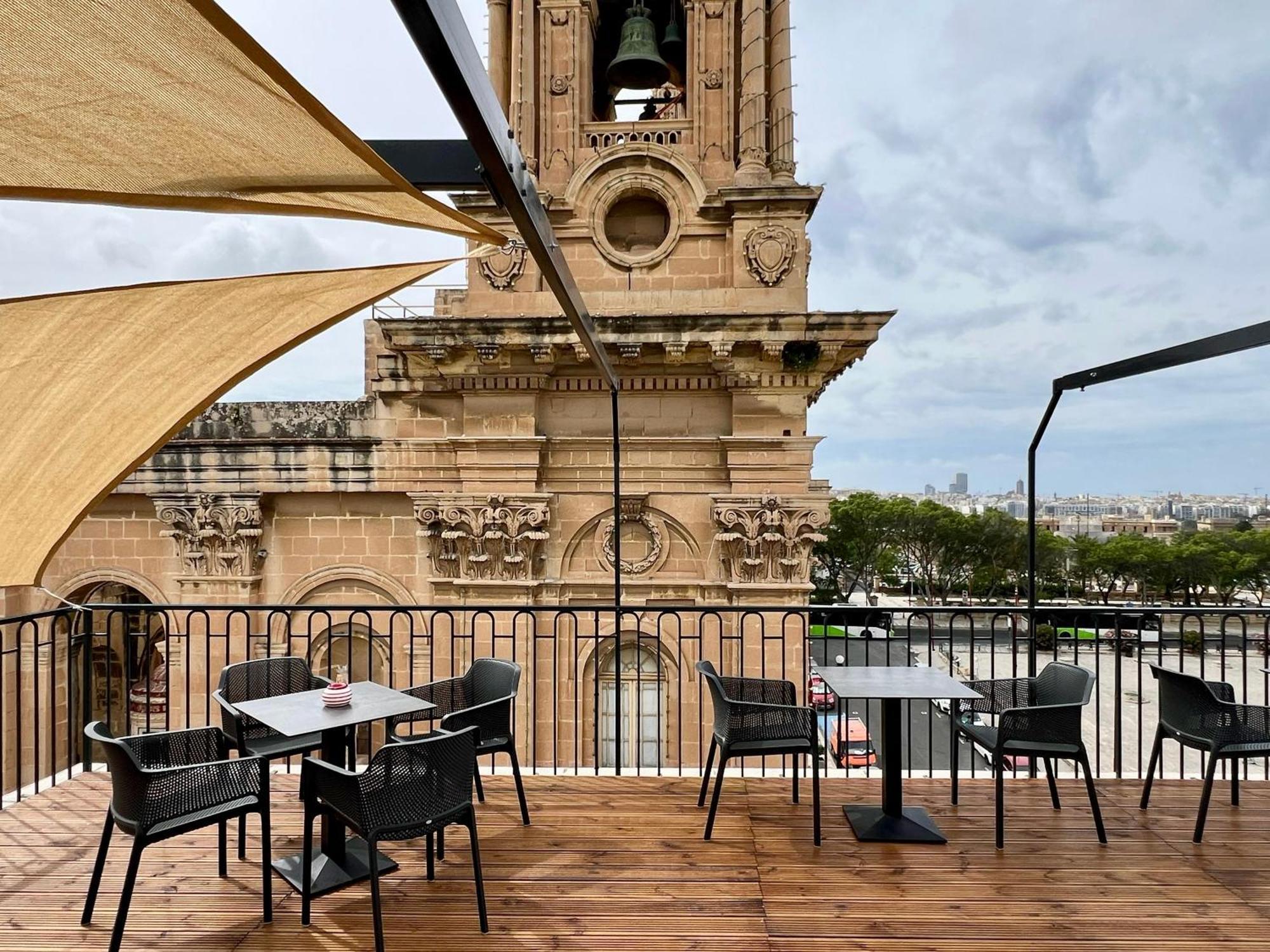 Florette Suite Designer Finish With Stunning Lounge Terrace By Arcobnb 弗洛里亚纳 外观 照片